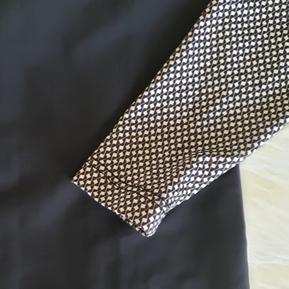 SOLD Seea Womens Top XS Doheny Rash Guard Black Colorblock Raglan Sleeve NEW - Picture 4 of 13